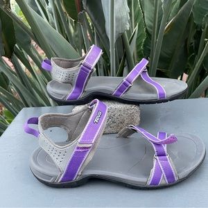 Purple women’s Tevas size 8